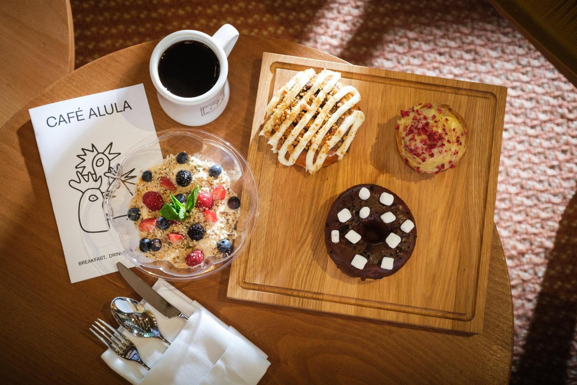 Hotel Indigo Grand Cayman By Ihg West Bay Екстер'єр фото